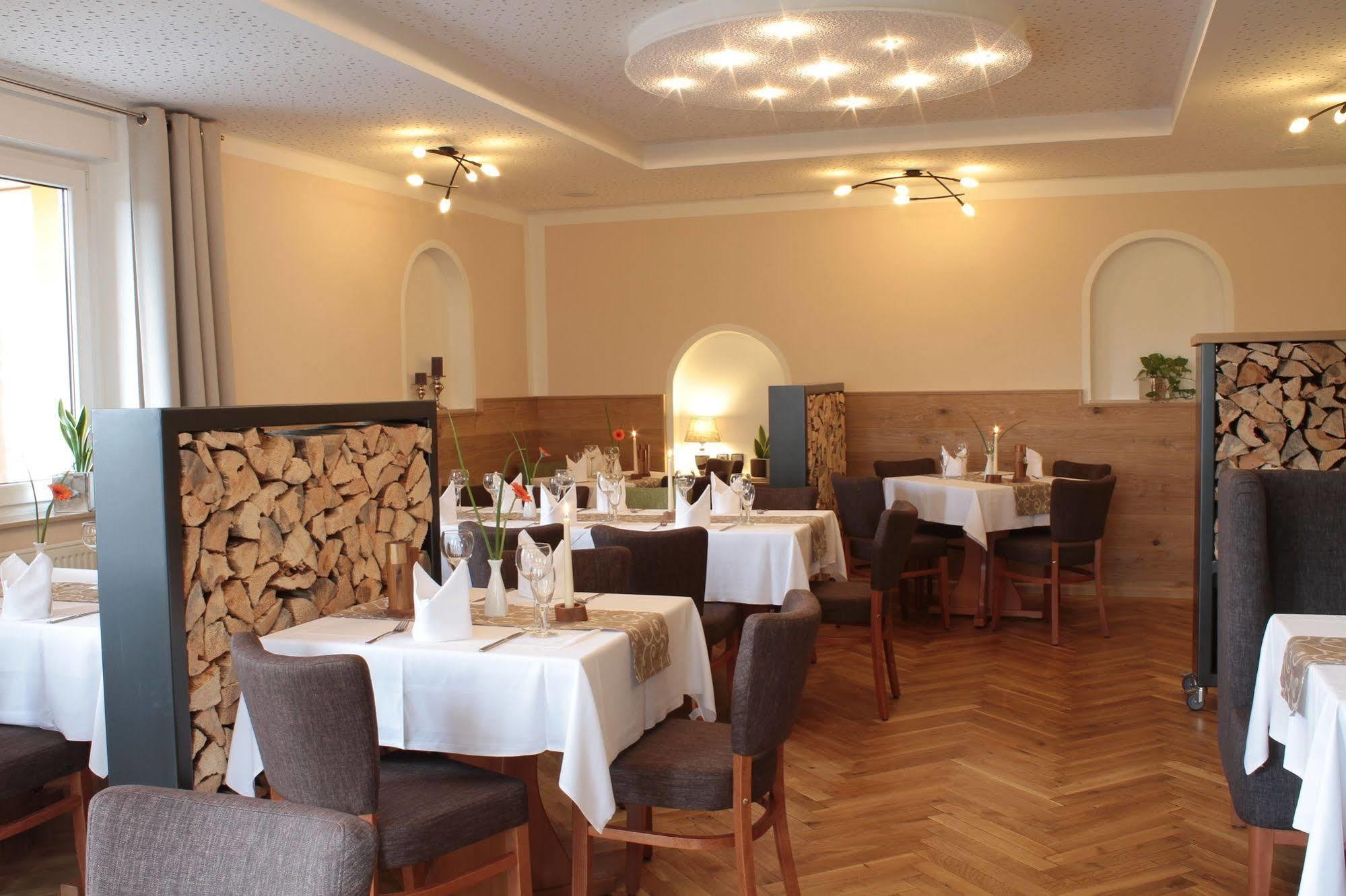 Hotel Restaurant Zwergschloesschen Gera Dış mekan fotoğraf